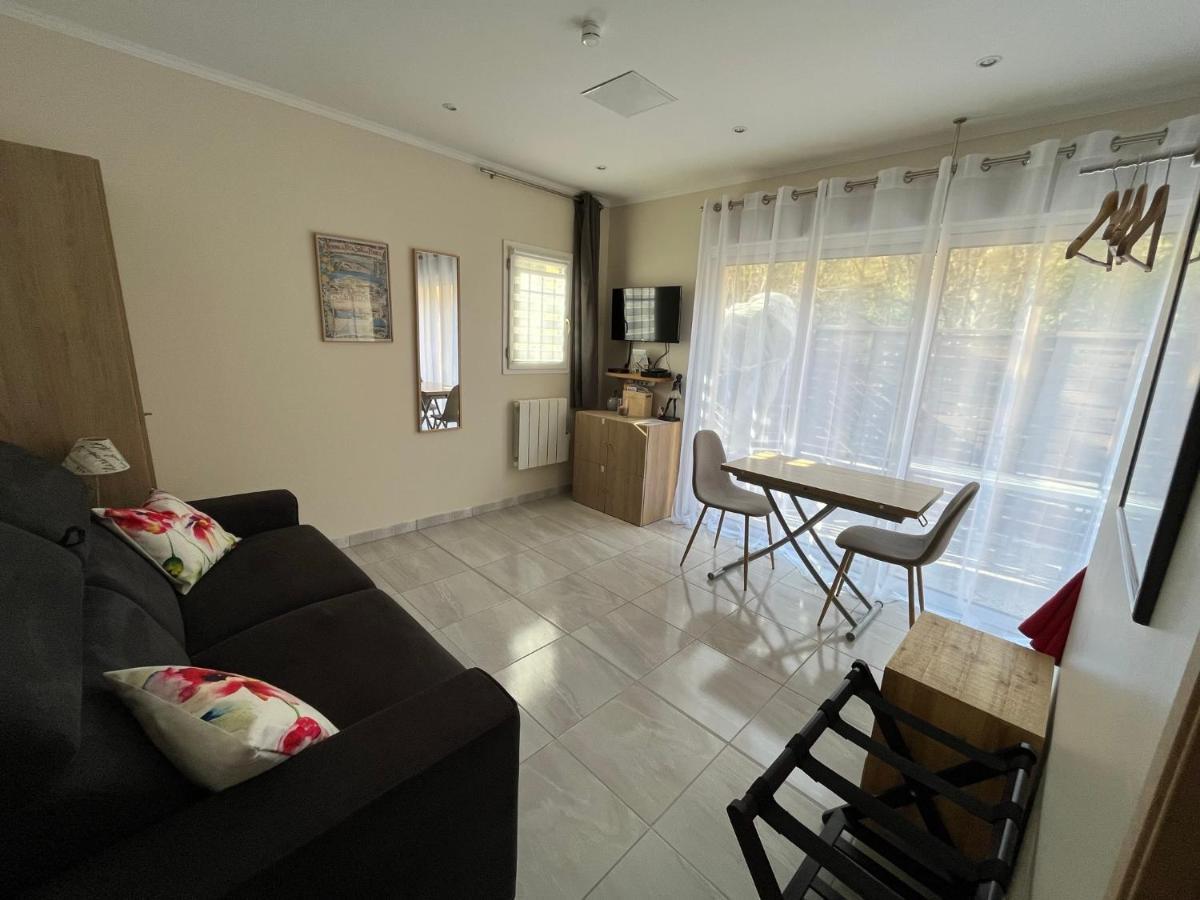 Appartement Au Calme Dans Un Espace Arbore Tourrettes-sur-Loup Zewnętrze zdjęcie